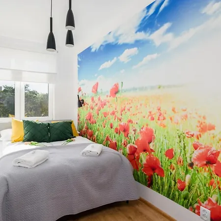 Dreamy Winiary Estate By Renters 포즈난