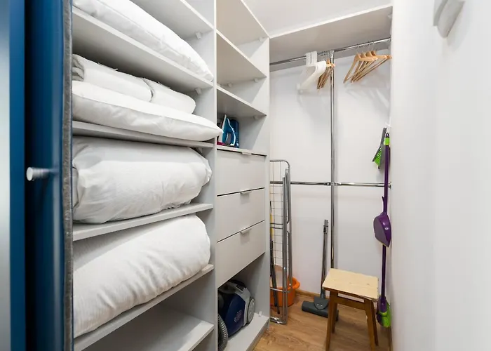 Dreamy Winiary Estate By Renters * 波兹南